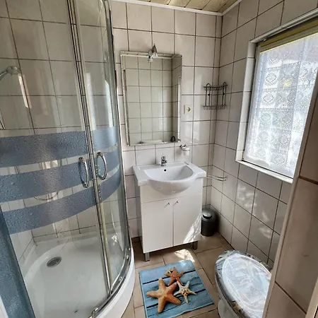 Apartment Zum Ehemaligen Kaffeekaennchen Fuenfseen